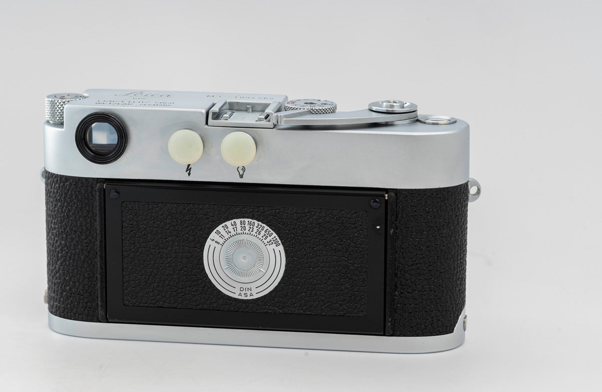 Leica M3 Single Stroke Rangefinder Camera (Silver- Chrome) (Used)